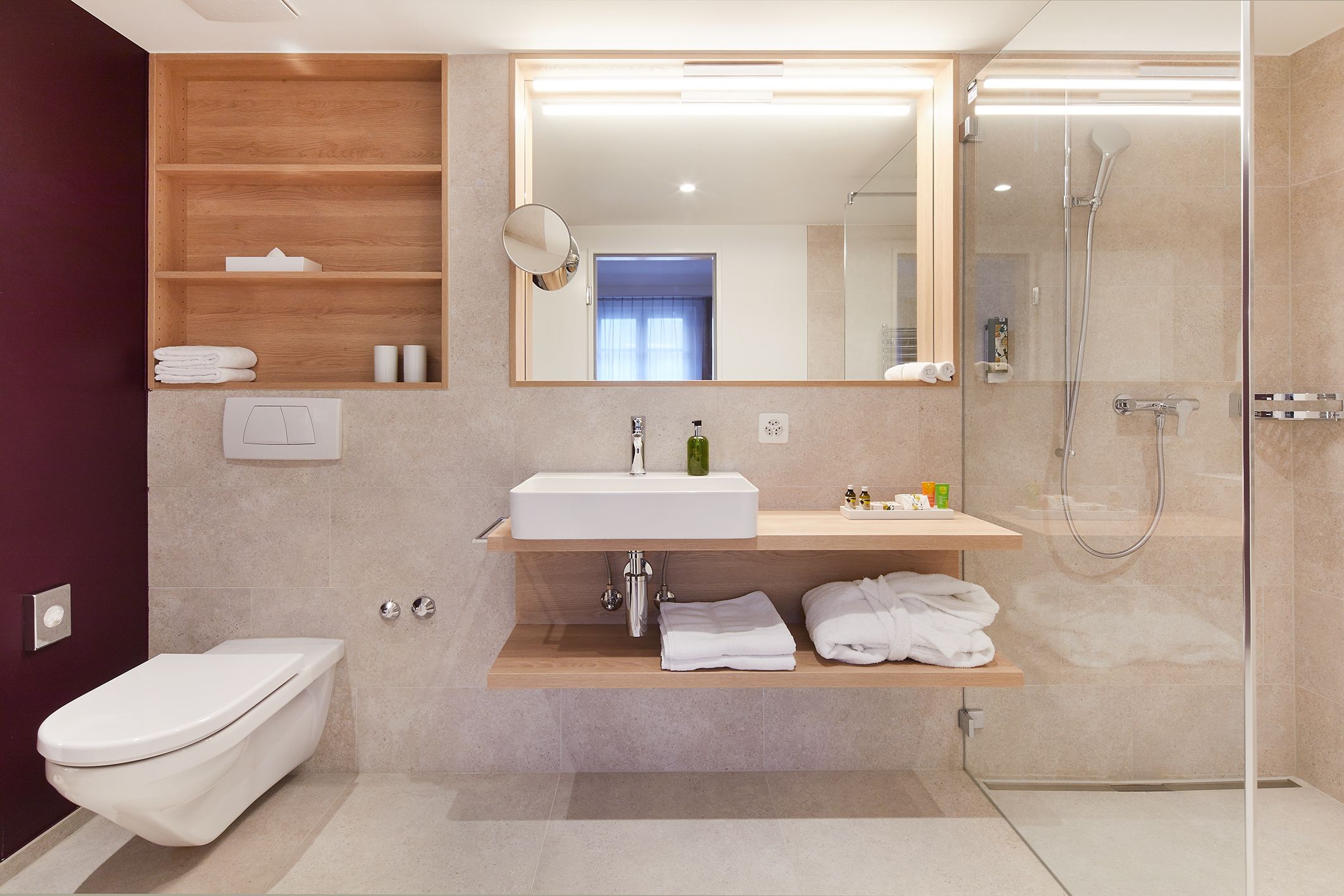 deluxe double room | bathroom | shower, free toiletries, hair dryer, towels