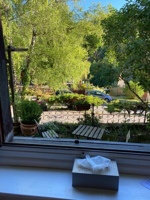 Superior Double Room, Ensuite (MAZARIN) | Garden