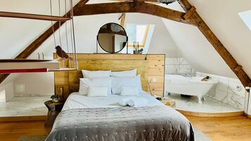 Superior Double Room, Ensuite (Chambre Honorine) | 1 bedroom