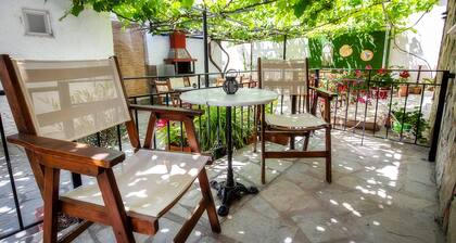 Famelia Studios Lampiris