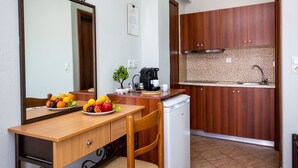 Ảnh chưa phân loại, 5 trong số 53 ảnh, nút