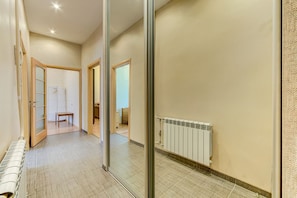 2 bedrooms, soundproofing, iron/ironing board, bed sheets