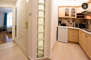 Apartment, 1 Bedroom | Private kitchen