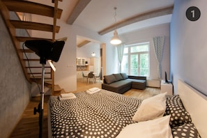 Deluxe Studio Suite