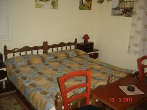 Cottage, uitzicht op de baai, uitzicht op zee | Een bureau, een strijkplank/strijkijzer, gratis wifi, beddengoed