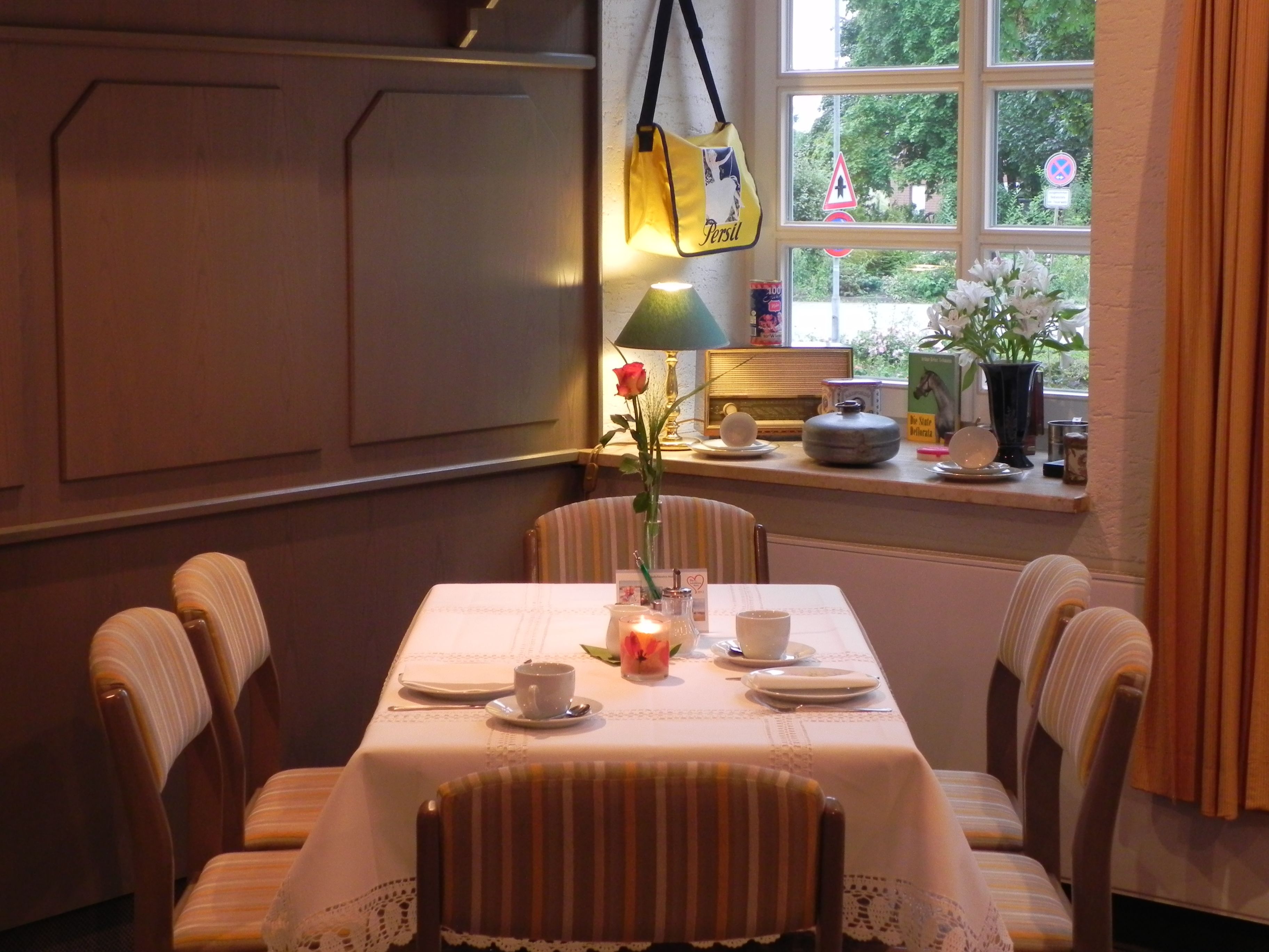 Bao gồm bữa sáng buffet hàng ngày 