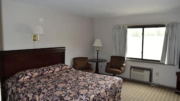 Blackout drapes, free WiFi, bed sheets