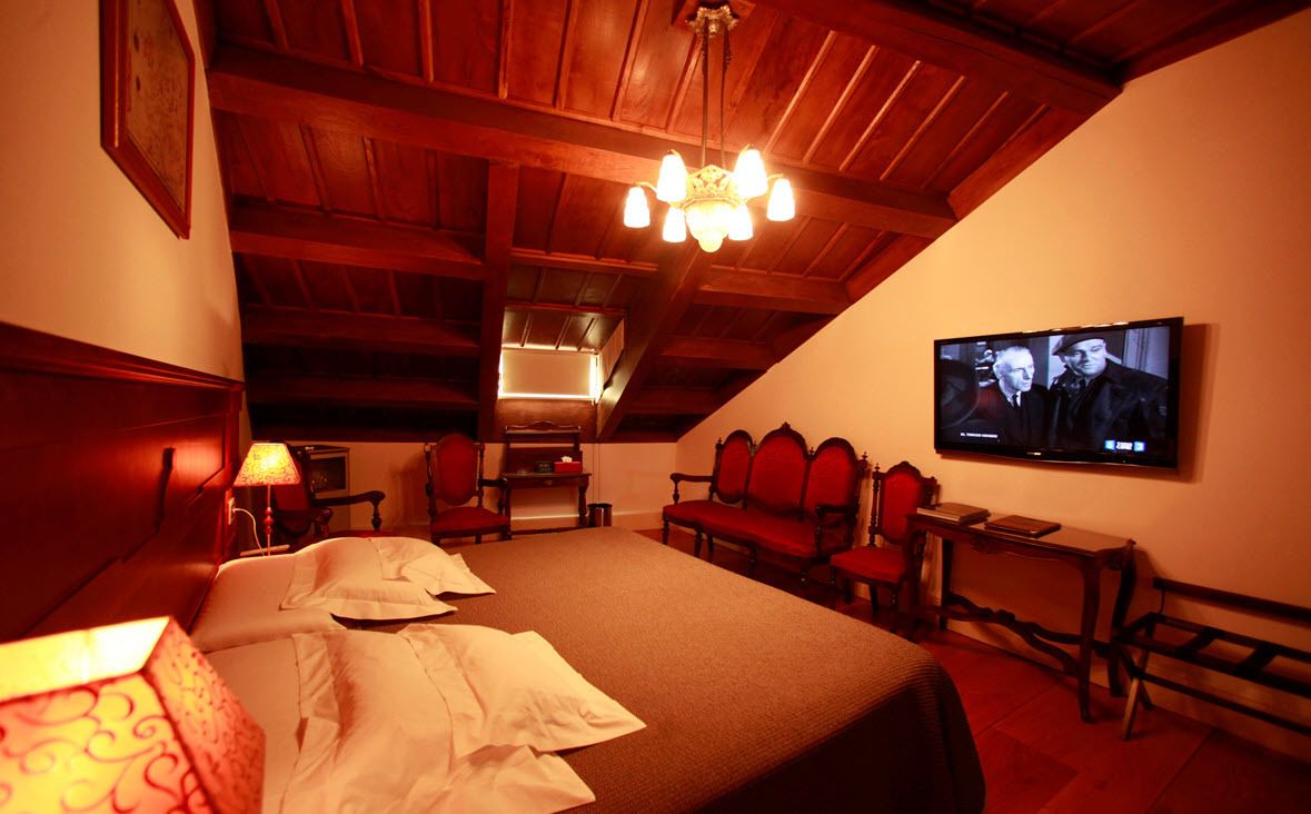 superior double room | minibar, in-room safe, desk, blackout curtains