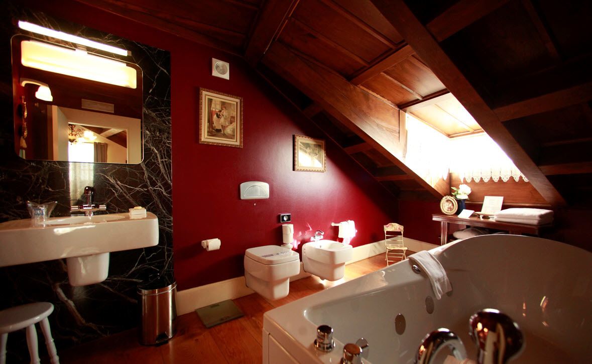 suite | bathroom | free toiletries, hair dryer, bathrobes, bidet