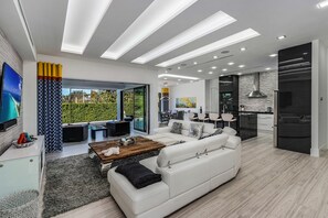 Luxury House | Living area