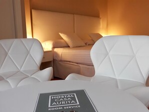 Bureau, Wi-Fi gratuit, draps fournis