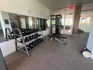 Fitness facility - Super nice Condo with beautiful beach views (Marco Island)