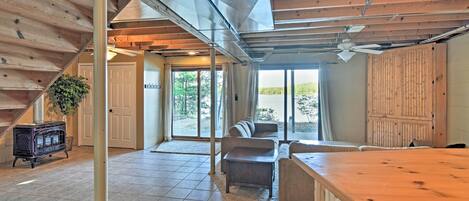 TV, fireplace, video games, DVD player