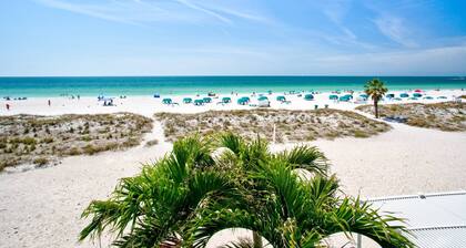 Relax on Your Private Beachfront Balcony! Pool, Beach, Tiki Bar, Grills, $400 in Free Fun Activities