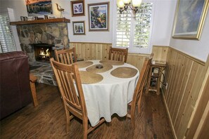Cabin, 1 Bedroom, Non Smoking | In-room dining - Grizzly Bear (Big Bear Lake)