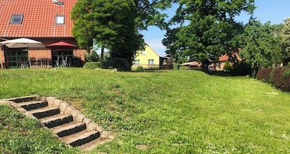 190aqm one-familiy-house on 2000sqm gardenareal at the sea site
