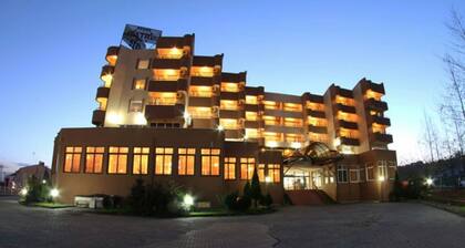 Grand Astra Hotel