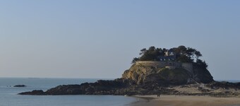 Appartement sur le port face à la mer.<br>Grand espace de vie , 