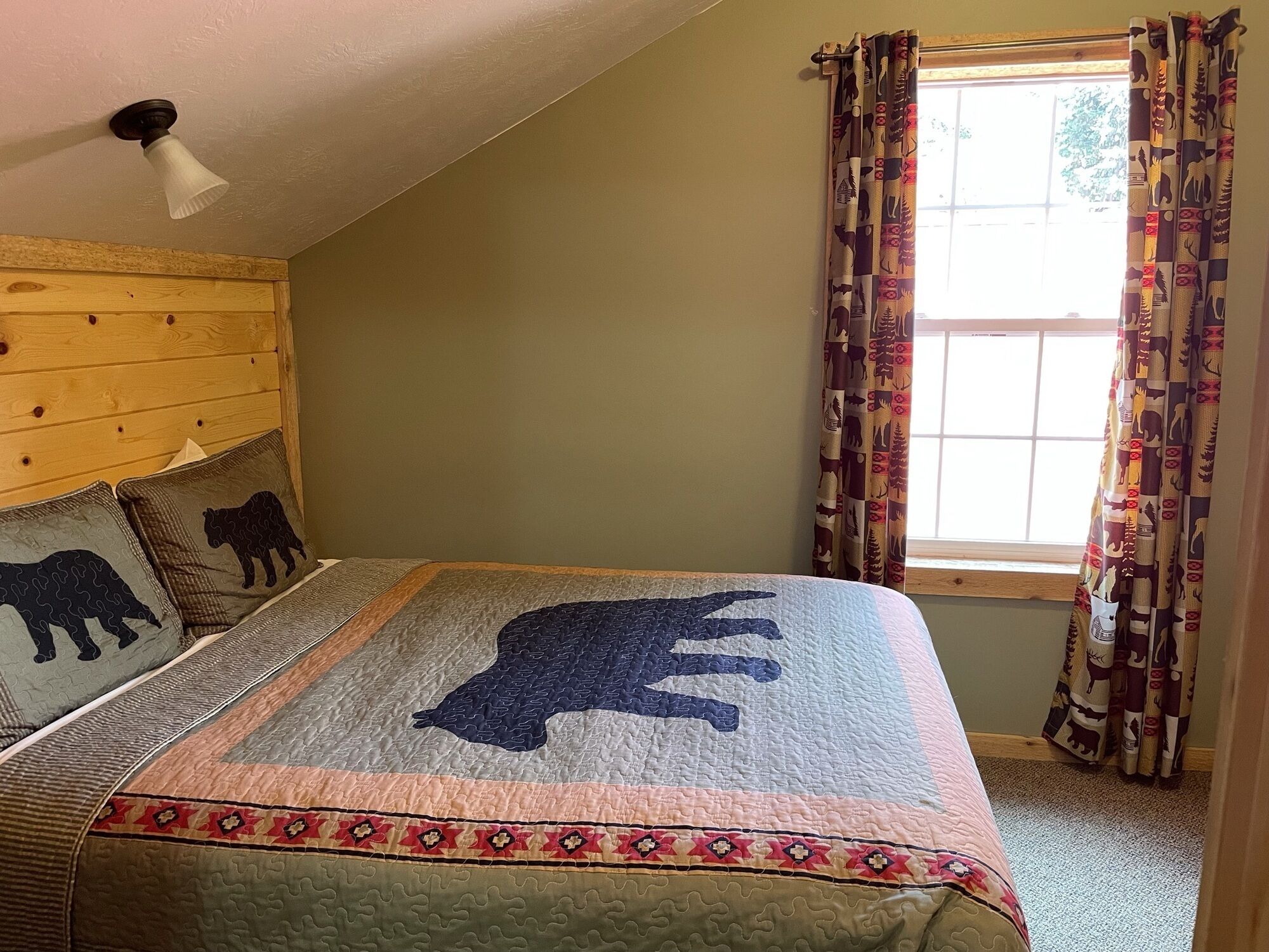 3 bedrooms, WiFi, bed sheets