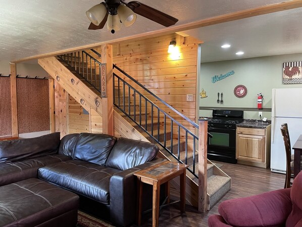 Fireplace - The Antler Luxury Cabin! Cooke City, at the entrance of Yellowstone's NE Gate and Lamar Valley (Cooke City)