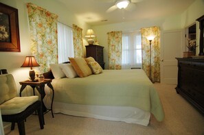 3 slaapkamers, een strijkplank/strijkijzer, wifi