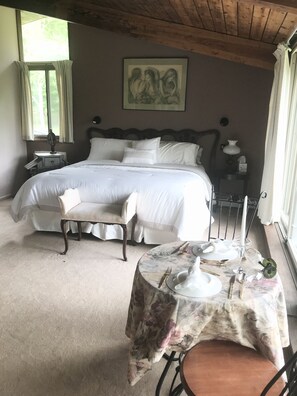 Chambre Double Romantique, 1 très grand lit, vue montagne