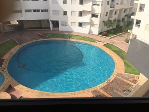 Outdoor pool - Location De Vacances Bouznika (Bouznika)