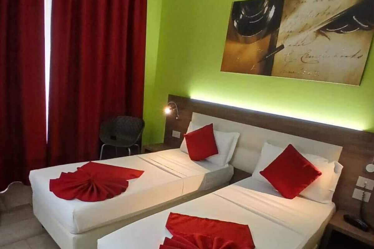 Couette en duvet d'oie, minibar, coffres-forts dans les chambres