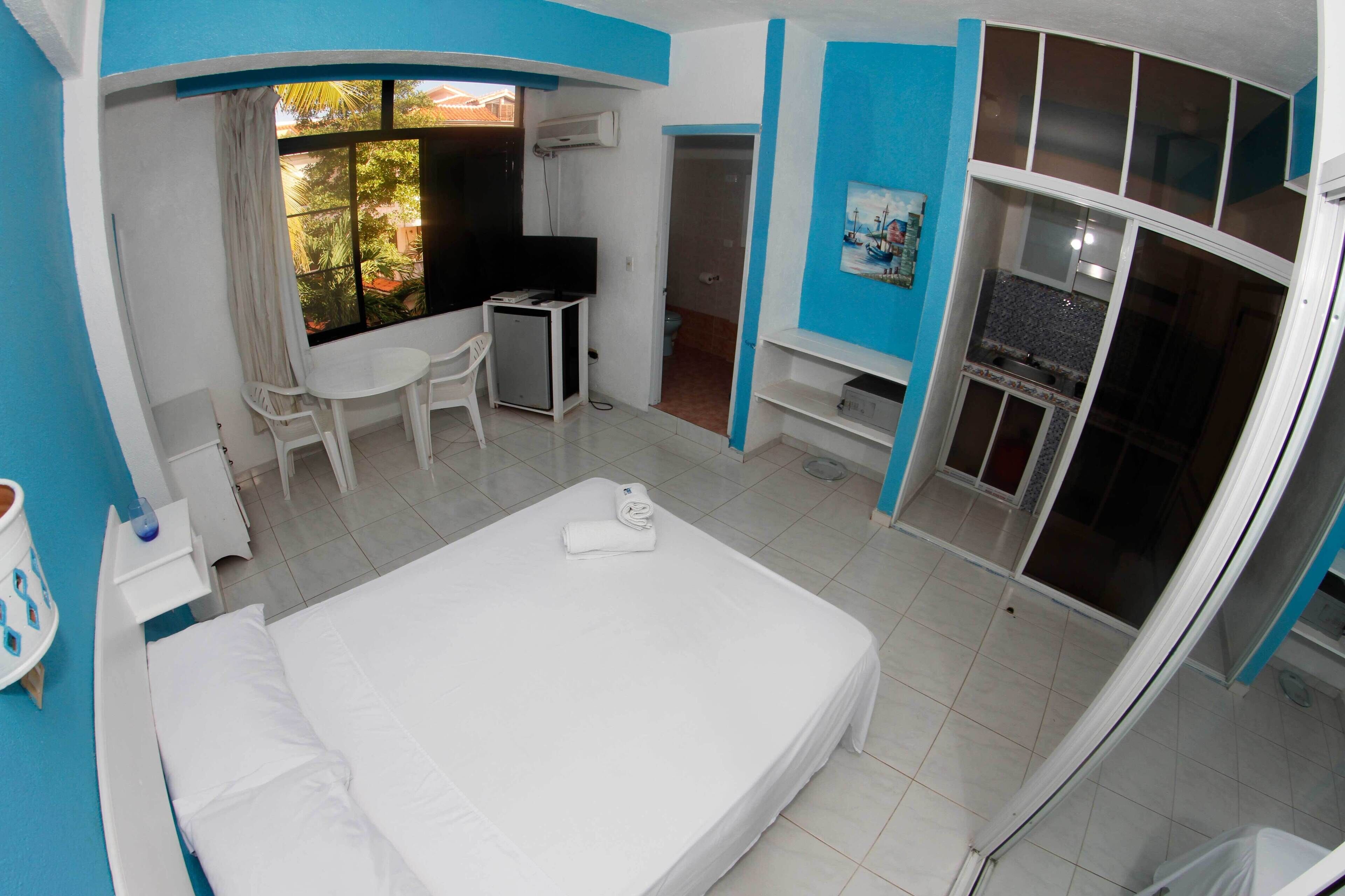 standard apartment, 1 double bed | premium bedding, minibar, in-room safe, desk