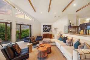 Luxury Villa, 4 Bedrooms, Mountain View | Living area | 37-inch flat-screen TV with satellite channels, TV, Netflix