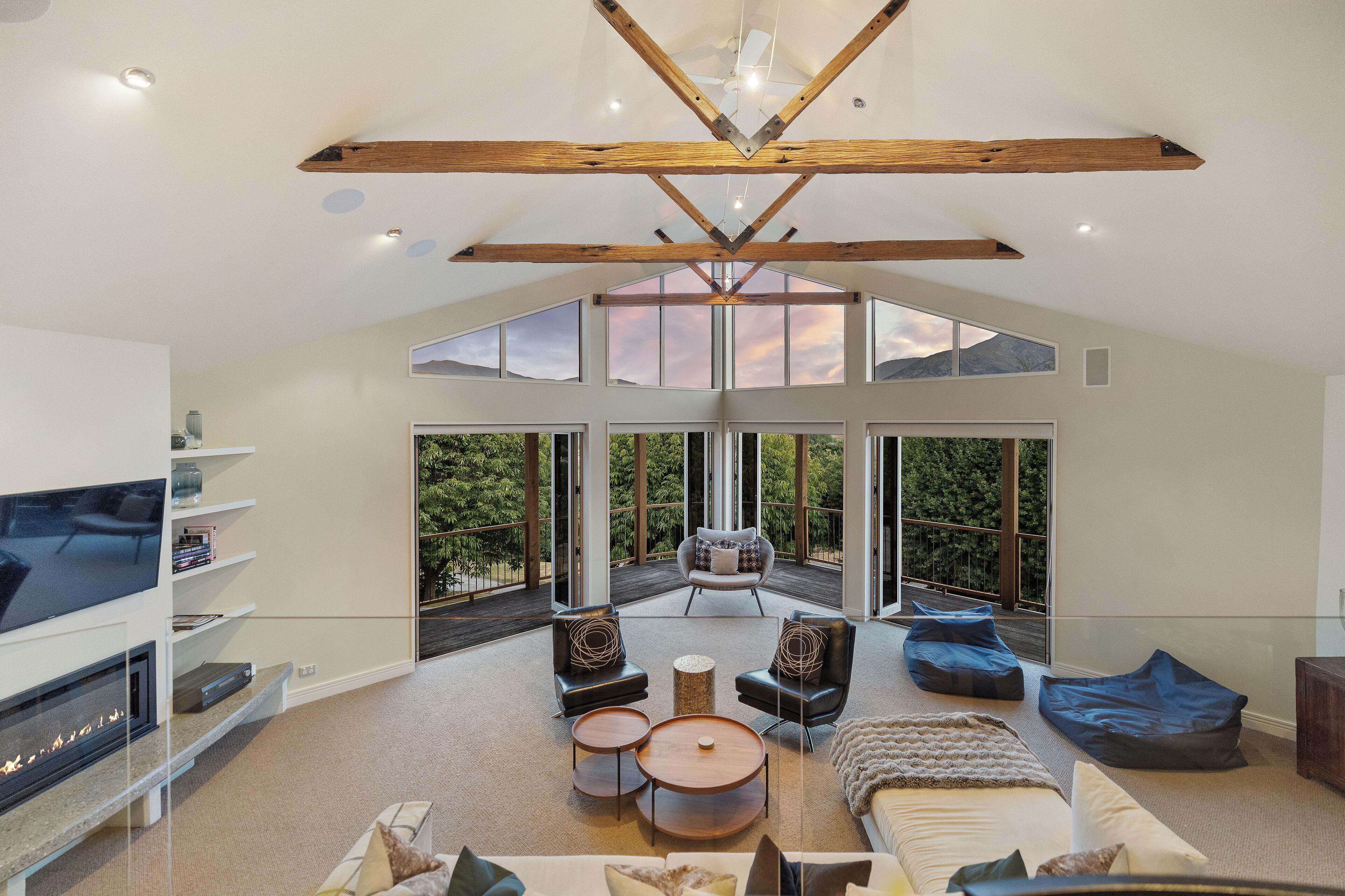 4 phòng ngủ, bộ đồ giường cao cấp, bàn ủi/dụng cụ ủi quần áo 