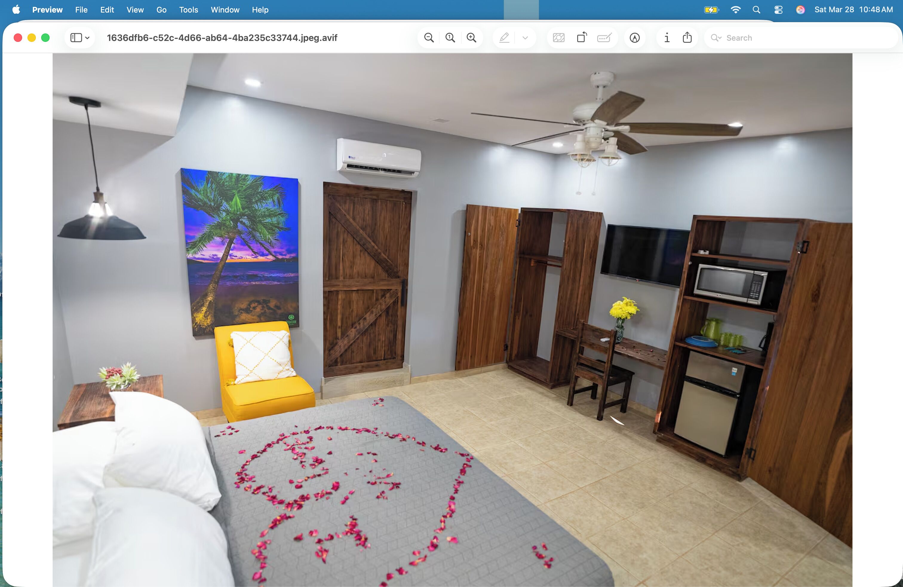 Deluxe Room | Premium bedding, in-room safe, individually decorated