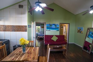 Living area - Mame Trees (Roatan)