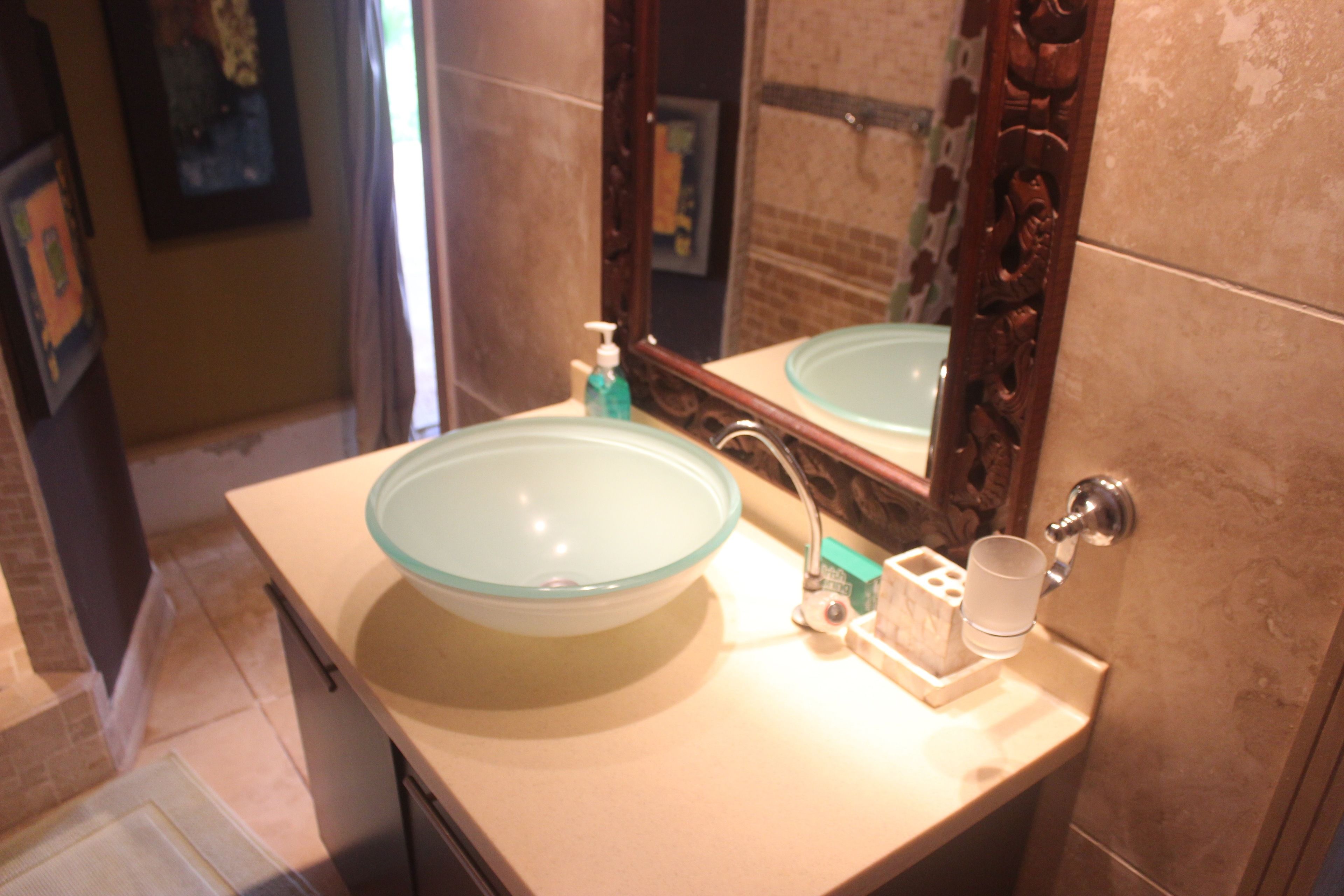 Comfort Room, 1 Queen Bed, Garden View | Premium bedding, in-room safe, individually decorated