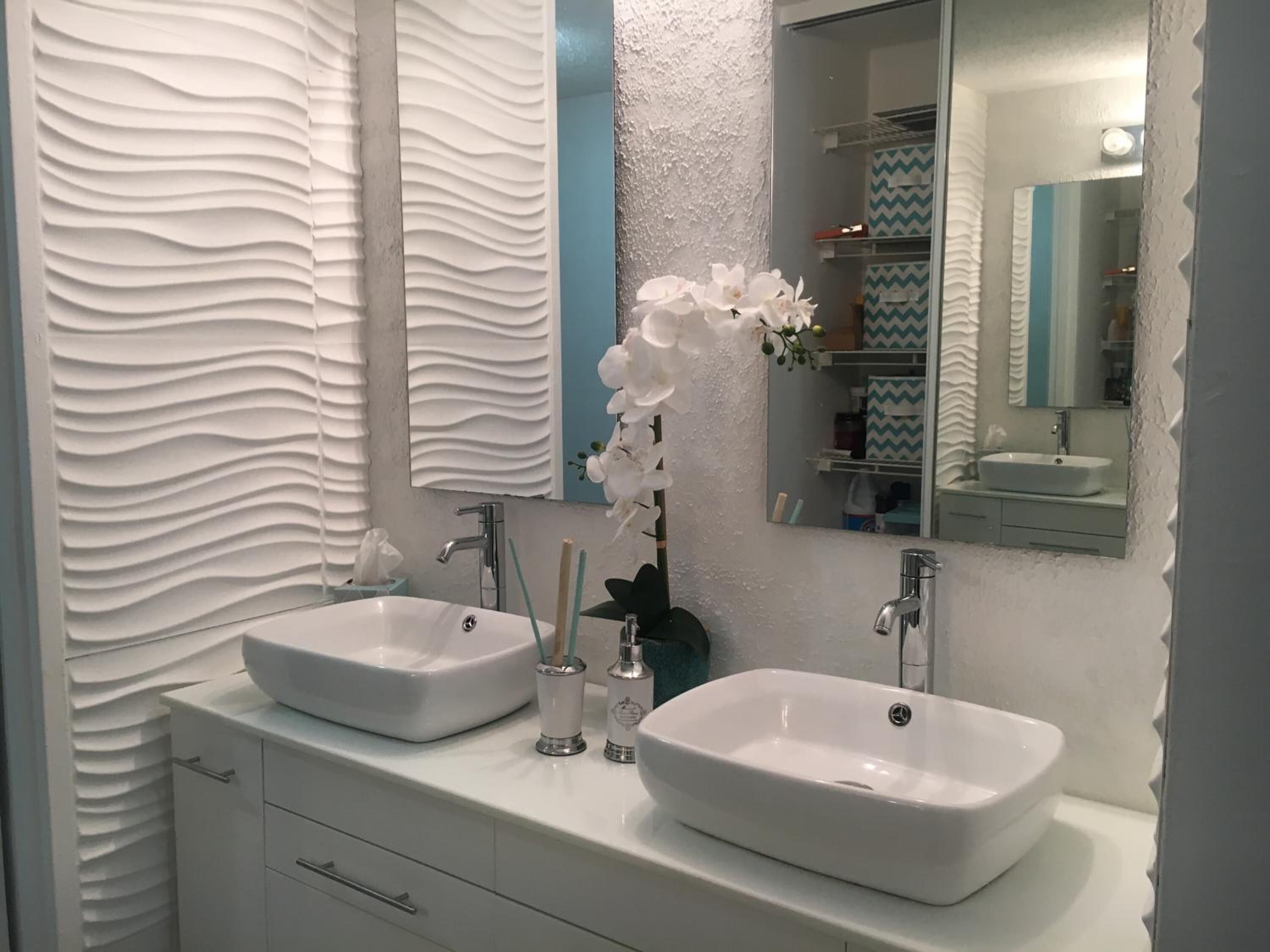 shower, free toiletries, towels