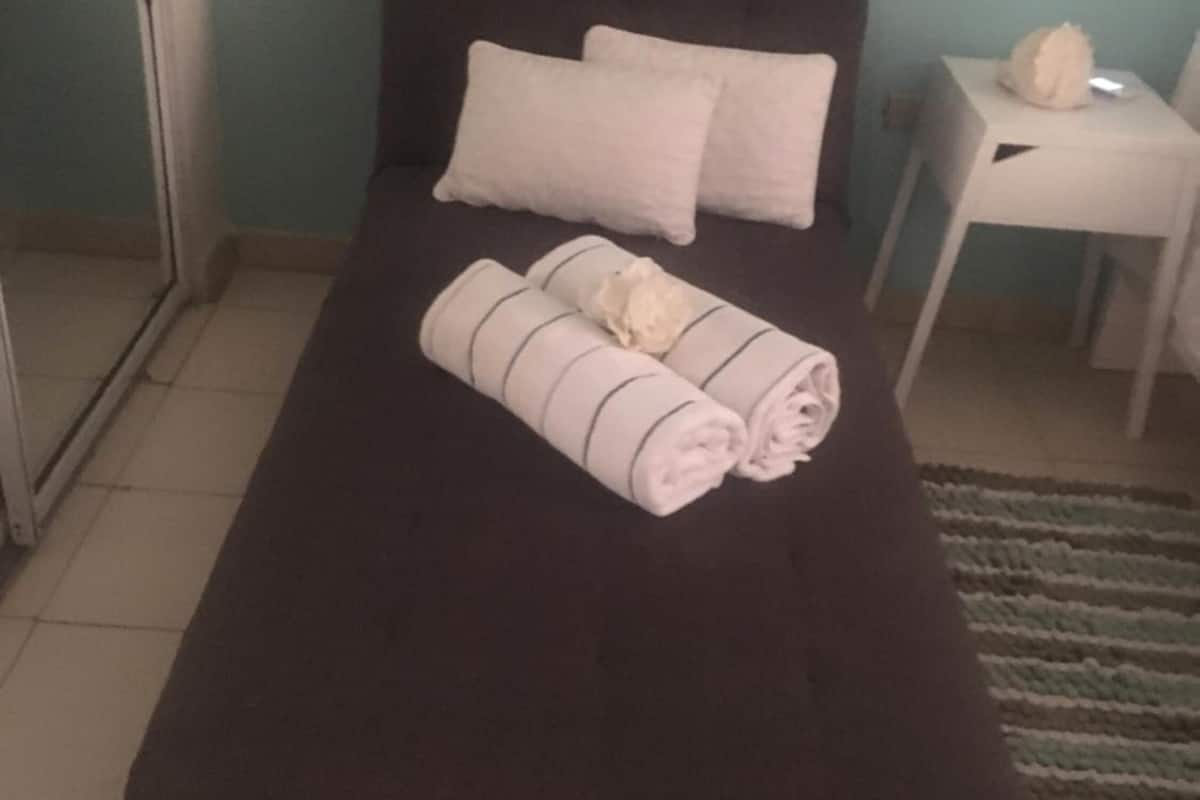 1 bedroom, down duvets, pillow-top beds, blackout curtains