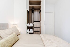 2 chambres, fer et planche à repasser, Wi-Fi gratuit