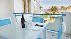 Outdoor dining - 112 Alberca 8-5 (Denia)