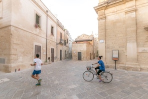 Miscellaneous - Hydume - Greek Church Suite | SIT (Lecce)