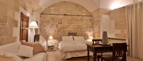 1 habitación y ropa de cama