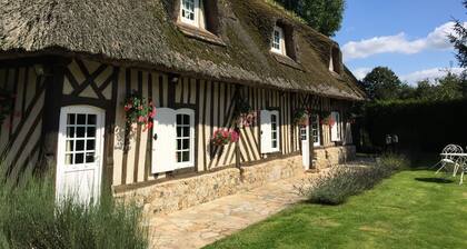 Normandy cottage and guest house, sleeps 6 with heated pool