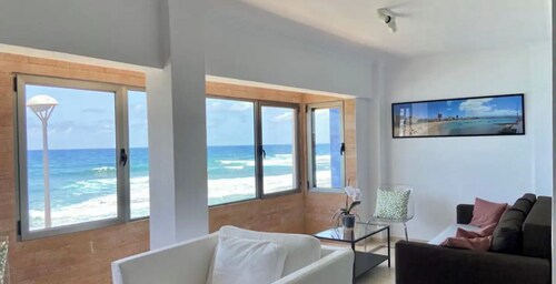 Frontón Galdar, G. C. Bodyboard KOSTENLOSES WIFI