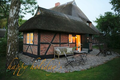 Kl. Reetkate f. 2 pers. / WLAN / sauna / garden / a few minutes to the beach