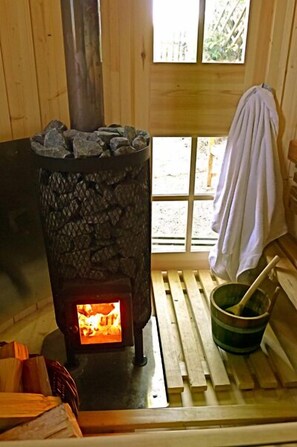 Interior - Kl. Reetkate f. 2 pers. / WLAN / sauna / garden / a few minutes to the beach (Behrensdorf)