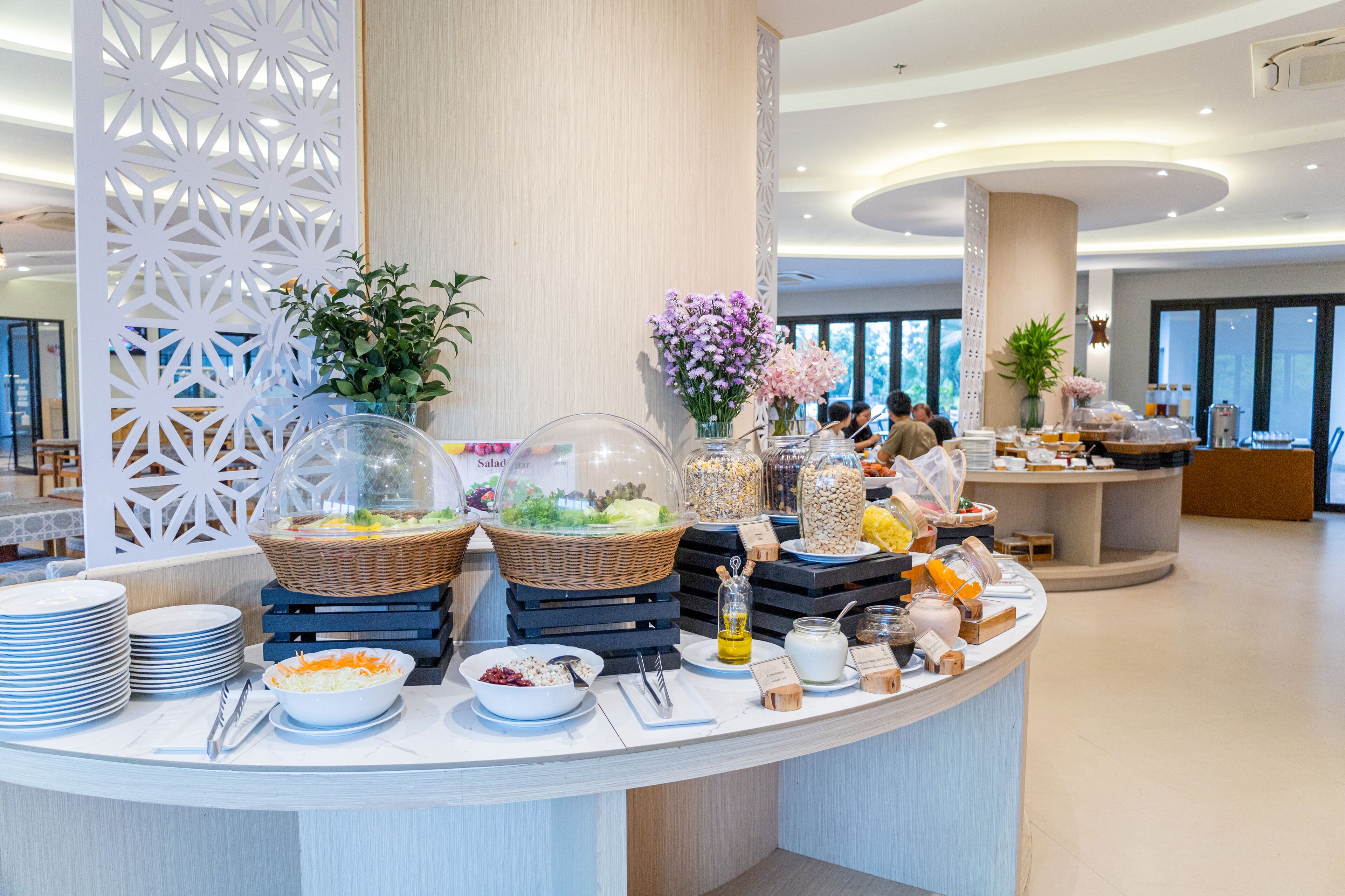 daily buffet breakfast (thb 362 per person)