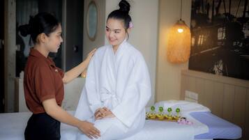 Couples treatment room(s), body treatments, aromatherapy