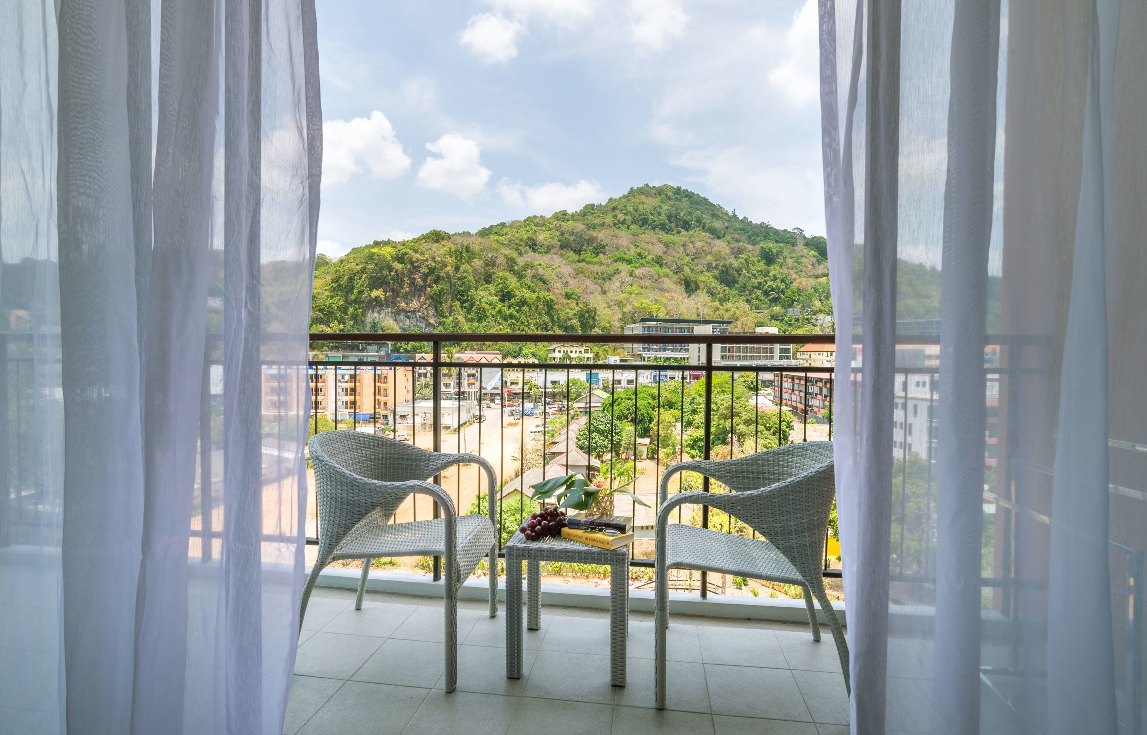 Deluxe Room with Mountain View  | Blick auf die Berge