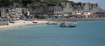 Bay of Mont Saint Michel apartment with pool  