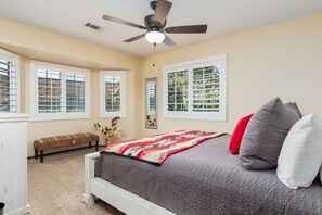 3 bedrooms, premium bedding, iron/ironing board, WiFi