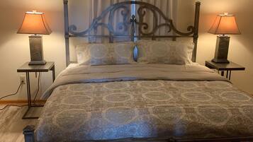 2 soverom, strykejern/-brett, wi-fi og sengetøy